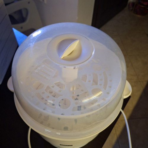 Avec steam steriliser used, for 6 feeding bottles