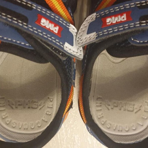 Primigi PMG Aquasprint Fisherman Sandals size 34 like new, blue and orange
