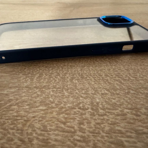 iPhone 14 Plus case like new with transparent back