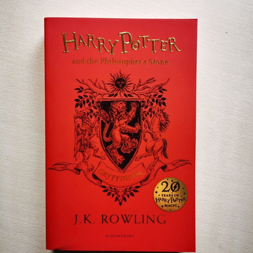 Harry Potter Gryffindor House Edition paperback set like new