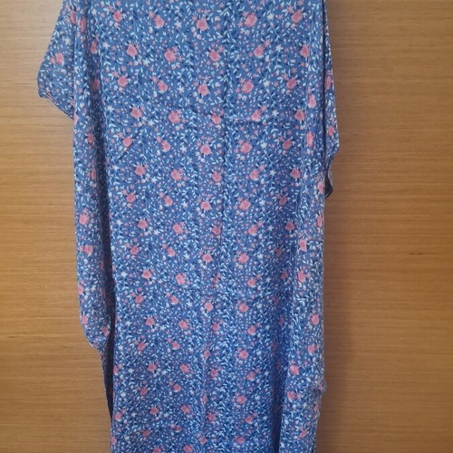 Scarf blue with pink flowers like new