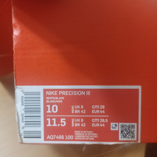 Nike Precision 3 athletic shoes like new, size 44, white and gray
