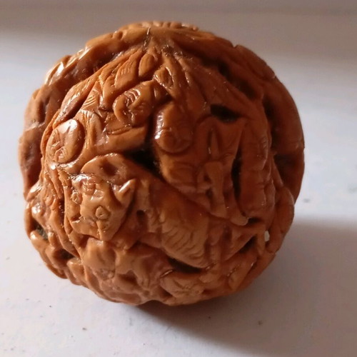 Carved walnut used with Chinese handmade Buddhist monk design