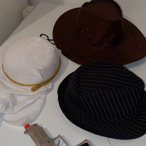 Carnival accessories new, set