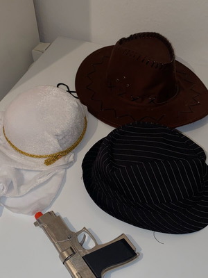 Carnival accessories new, set