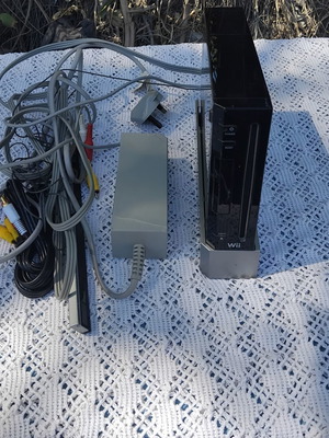 Nintendo Wii κονσόλα πακέτο μεταχειρισμένο, μαύρο