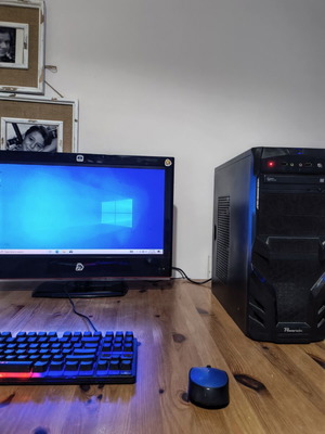 Computer i5 2320 used, 2GB RAM, 160GB HDD with mouse gift