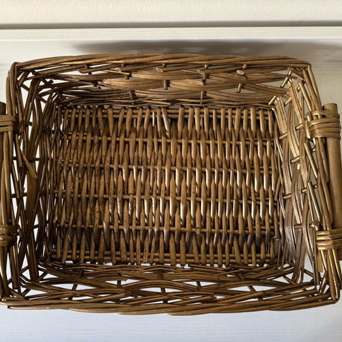 Decorative storage basket in gold tone like new