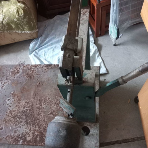 Scale plastiga used from 1930