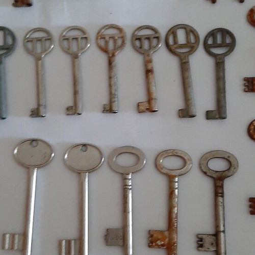 Old keys used, pack of 50 pieces