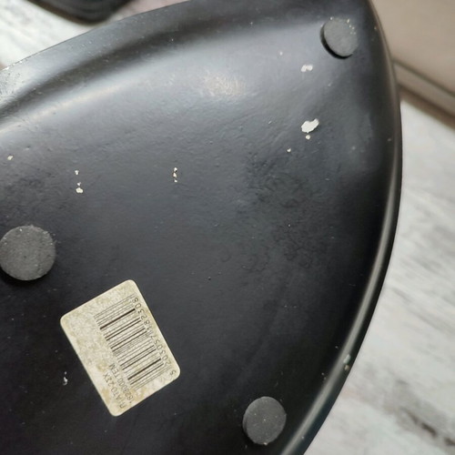 Decorative platter used with wear