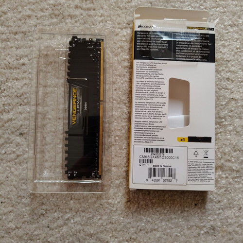 Corsair Desktop RAM Vengeance 8GB 3200MHz DDR4 new