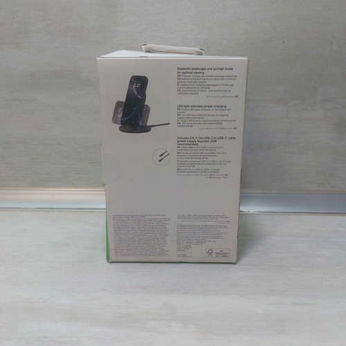 Belkin BoostCharge Wireless Charging Stand 15W Qi WIB006