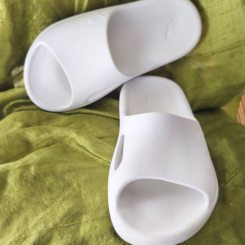Puma Cat Slides Unisex slippers used, size 40-41, white