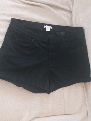 H&M Black Shorts like new, size L 40 12, cotton blend