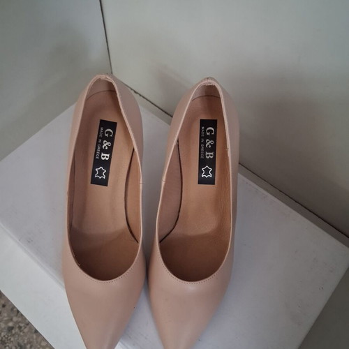 Pumps size 35 new