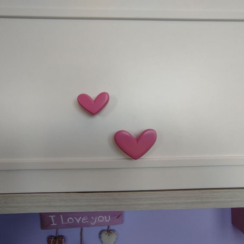 Candy children's desk set like new with chair
