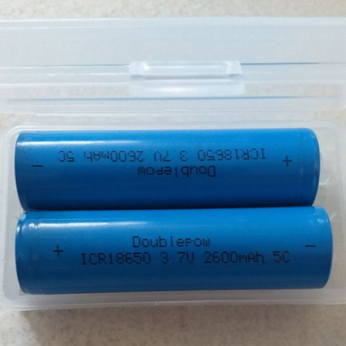 Σετ δύο μπαταρίες λιθίου 18650 2600mAh καινούργιες με θήκη αποθήκευσης