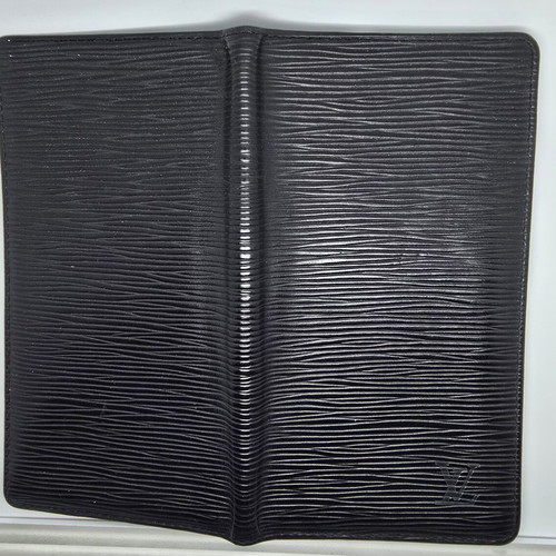 Louis Vuitton leather wallet used, black