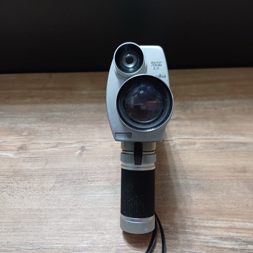 Minolta Auto Zoom 8 Movie Camera used, 1960s