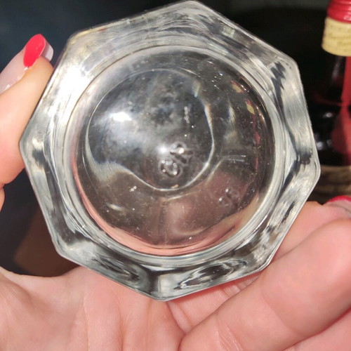 Whisky glasses collectible like new, Five Lords and Famous Grouse
