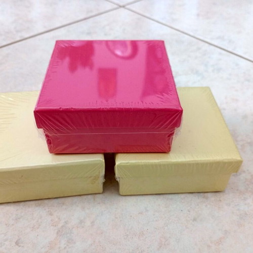 Colored packaging boxes new, set of 3, beige and fuchsia