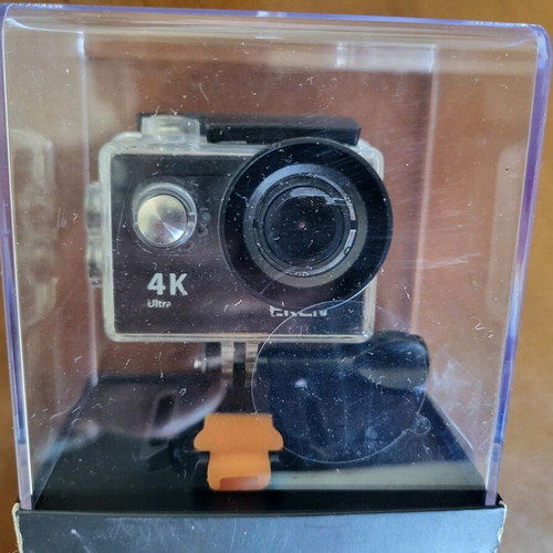 Eken H9R Action Camera 4K Ultra HD underwater used with case and Wi-Fi