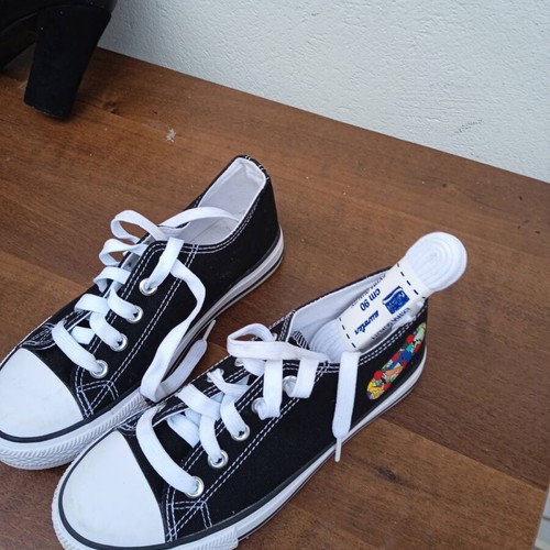 Firefly kids shoes size 33 like new, black