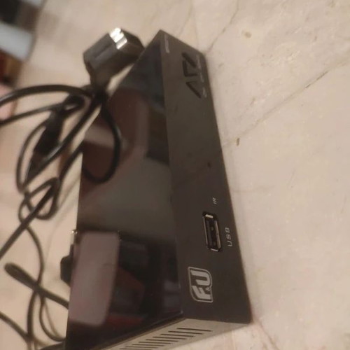 Mpeg-4 HD F&U Digital Receiver used without remote control
