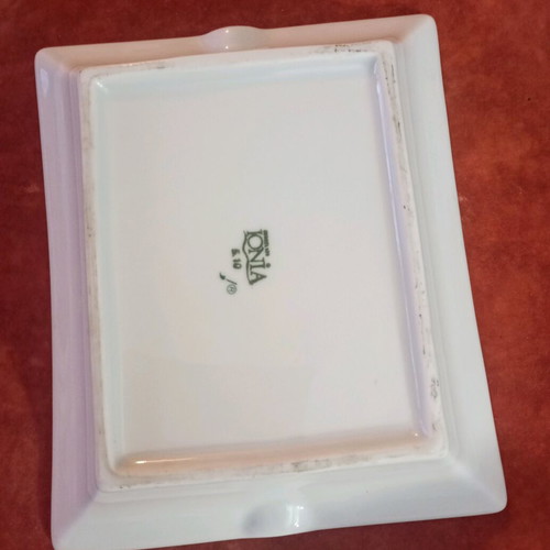 Ionia Porcelain Cigar Ashtray like new, 18cm x 15cm