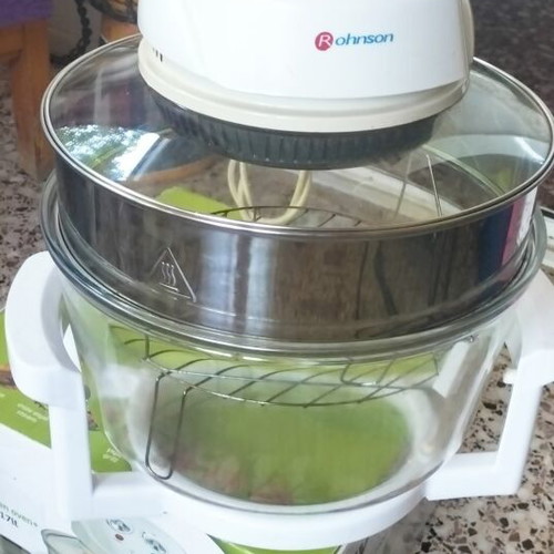 Robinson compact convection oven 1300W