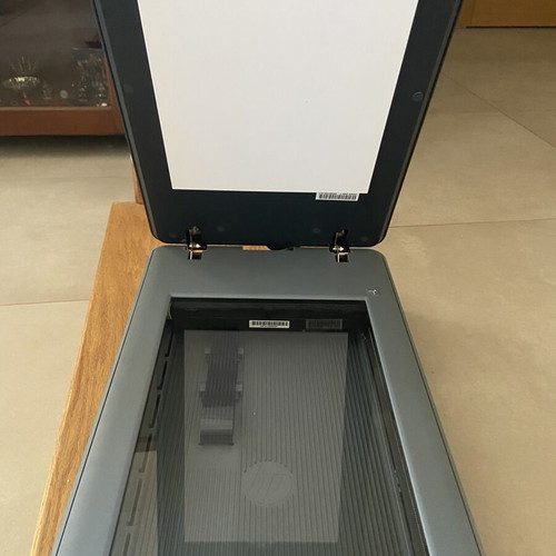 HP Scanjet G4050 Photo Scanner, professional high resolution