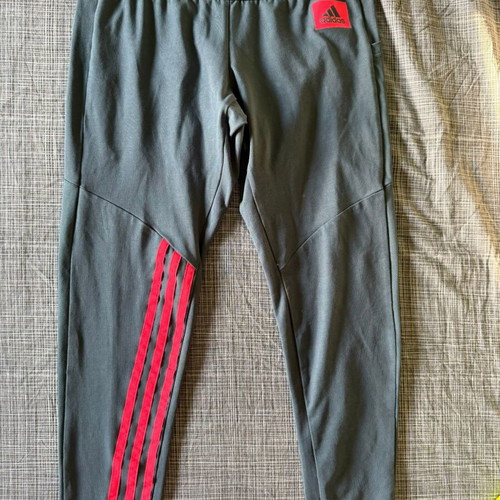 Adidas 3/4 AEROREADY leggings new, gray with red stripes and pocket