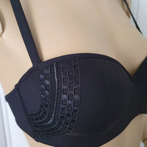 Lise Charmel swimwear top new, size 34B, black