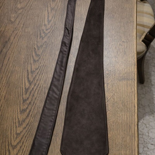 Leather suede tie brown from Kastoria like new