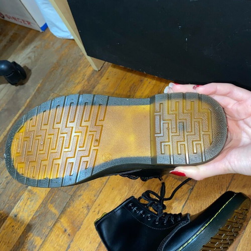 Women's boots new, black with yellow, size 36-37