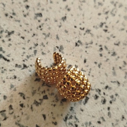 Ear cuff stainless steel gold color new
