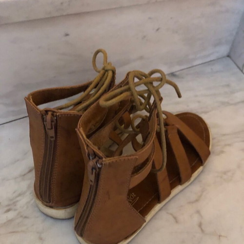 Women's sandals size 39, style sandals/platforms