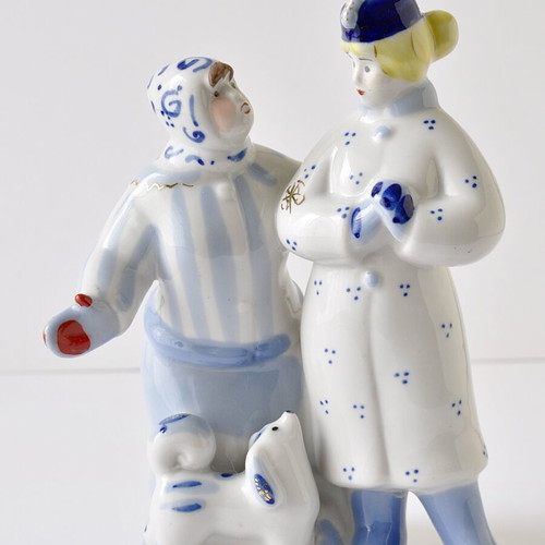 Russian Soviet porcelain figurine like new