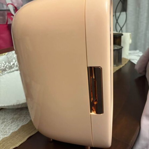 Mini Kendall Retro Flamingueo Cosmetic Fridge like new