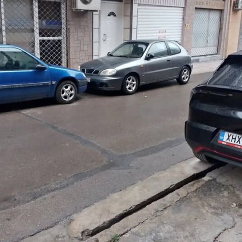 Daewoo car
