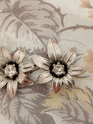 Clip-on earrings in excellent condition