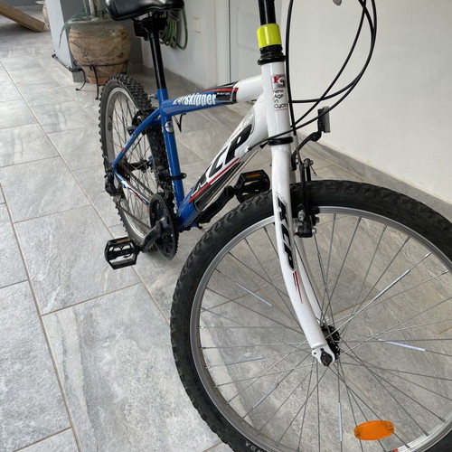 Bicycle 18-speed city bike like new, 24 inch, blue, men's