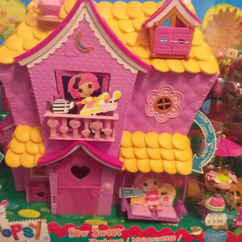 Mini Lalaloopsy Dollhouse new