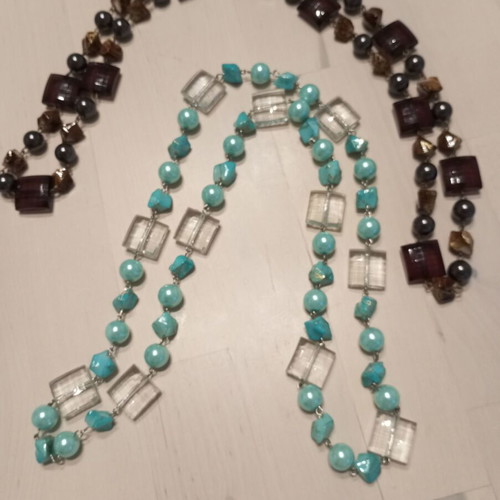 Fashion jewelry necklaces like new in brown and turquoise shades