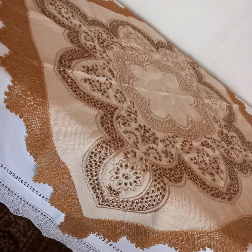 Tablecloth 120x120 with pearls, gold thread and handmade lace new