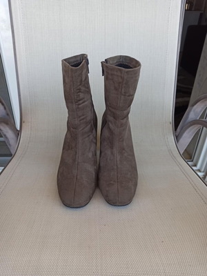 Suede sock-style ankle boots used, brown, size 39