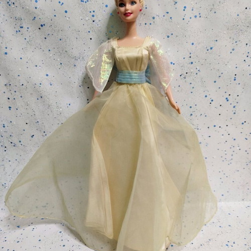 Anastasia Dream Waltz Galoob gown 1997 used with flaws