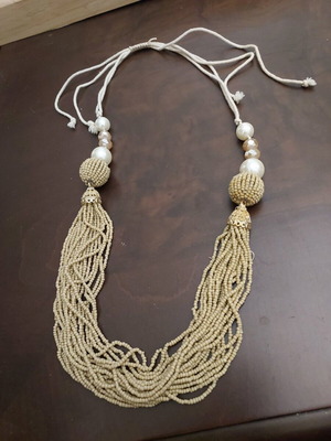 Necklace summer with beige beads like new