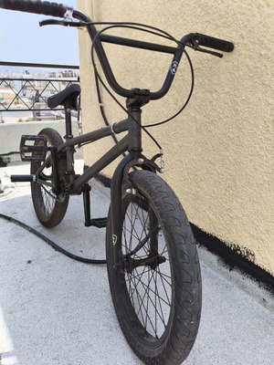 BMX Subrosa 20" used, black matte finish, ready for tricks